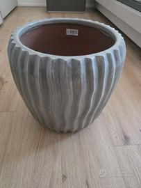 Vaso in terraccotta decorato ceramica