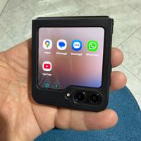 SAMSUNG Z Flip5-512|8GB RAM Black