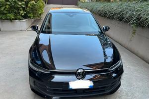 Golf ibrida praticamente nuova