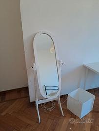 Specchio da terra ovale basculante bianco 145×45 c