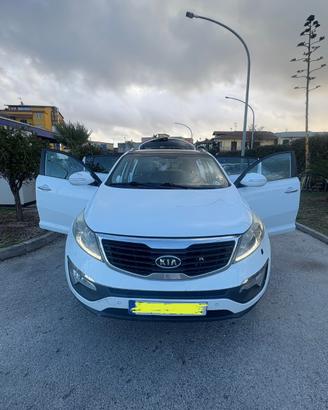 OFFERTS KIA. Sportage serie3 2012, perciò trattabi