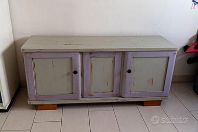 mobile legno stile shabby