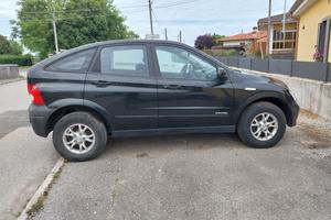 ssangyong suv