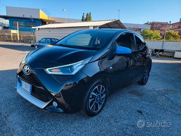 Toyota Aygo 1.0 72 CV x-clusiv GARANZIA UFFICIALE