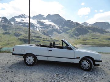 BMW 320 cabrio E30 (1990)