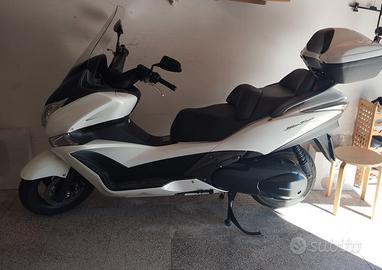 scooter Honda sw400t 