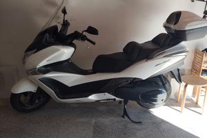 scooter Honda sw400t 