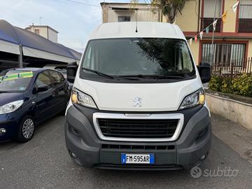 Peugeot Boxer 335 2.0 BlueHDi 160CV PLM 4p. Furgon