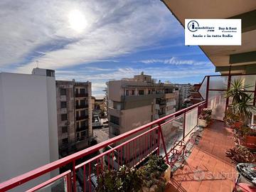 Attico / Mansarda di 126 m² con 3 locali a Nettuno
