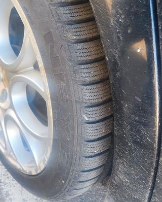 2 gomme 235/45/18