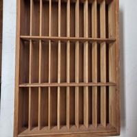 ESPOSITORE/CONTENITORE PORTA MUSICASSETTE IN LEGNO