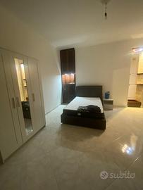 Stanza singola arredata-Cerza(Catania)