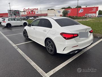 Mercedes Classe A Sedan AMG line 180d