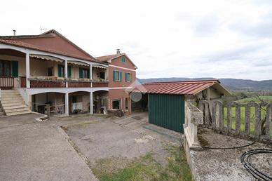 CASA SEMINDIPENDENTE A STRONCONE