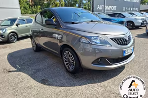 Lancia Ypsilon 1.0 FireFly 70cv S&S Hybrid GOLD