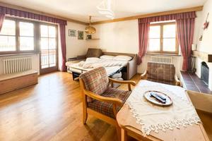 Trilocale con balcone e garage a San Candido