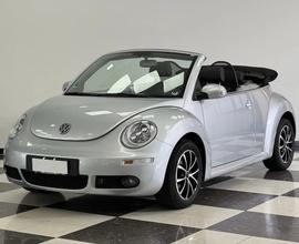 Volkswagen New Beetle 2.0 Cabrio aut.
