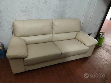Divano vera pelle 3 posti