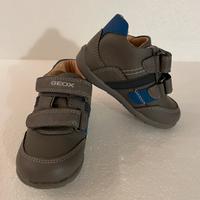 Scarpa bambino Geox. N. 22