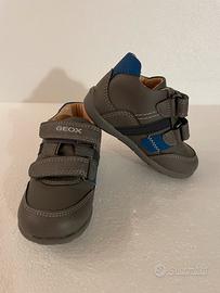 Scarpa bambino Geox. N. 22