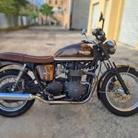 TRIUMPH Bonneville T100 Cafe Racer