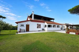 VILLA SINGOLA A APRILIA