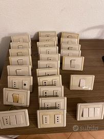 Prese e interruttori BTicino serie Tekne