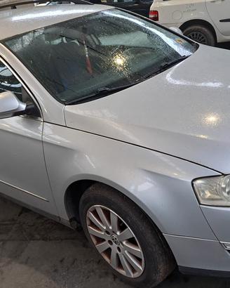 VW PASSAT 2009 SOLO PER RICAMBI