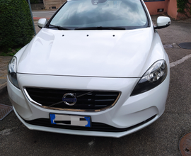 Volvo v 40 1.6 d VALUTO PERMUTE