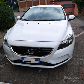 Volvo v 40 1.6 d VALUTO PERMUTE