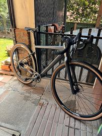 Gravel Megamo Jakar