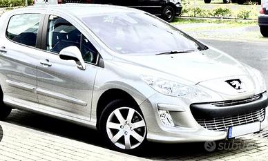 PEUGEOT 308 1.6 HDi 110CV 5p. Féline (6 Marce)