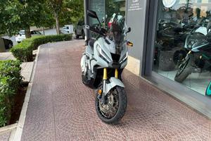 HONDA X-ADV 750 TUTTO INCLUSO ANCHE PASSAGGIO!