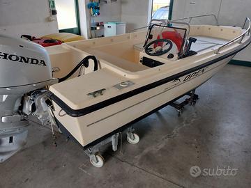 Barca open CONERO 450 con HONDA 40 cv