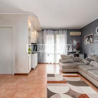 VILLA A SCHIERA DI TESTA COMPLETAMENTE RISTRUTTURA