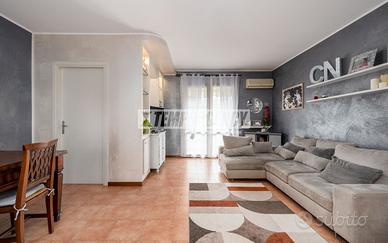 VILLA A SCHIERA DI TESTA COMPLETAMENTE RISTRUTTURA