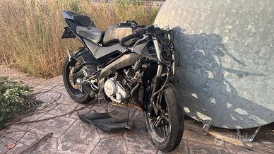 Yamaha yzf R125