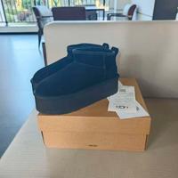 Stivali da neve UGG con tacco alto da donna EU40