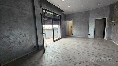 Borghesiana: locale commerciale c1