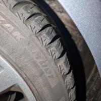 gomme Bridgestone blizzak LM 001  225/45 R17