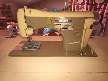 Macchina da cucire Necchi Supernova vintage