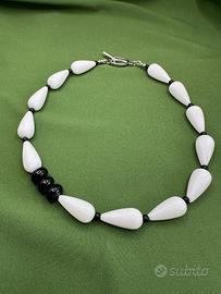 Collana di perle di Agata Bianca e Onice Nero