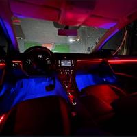 Installazione luci ambiente auto