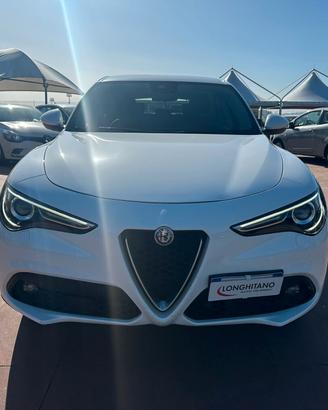 Alfa Romeo Stelvio diesel p.a.r.i.-a.l.-n.u.o.v.o.