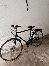 Bicicletta City Bike con Portapacchi Pronta al Uso