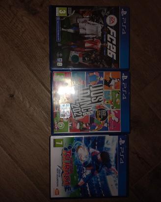 PlayStation 4 piu 3 giochi piu 1 controller 