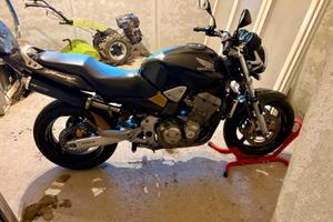 honda hornet 900