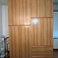 Armadio in legno