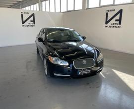 JAGUAR XF 3.0 D V6 240CV LUXURY CAMBIO AUTOMATIC
