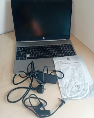 Pc hp g9 del 2024 usato un anno FUNZIONA AL 100%